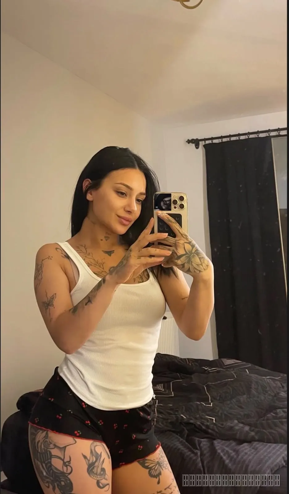 Lora, 22 — İstanbul escort — 6
