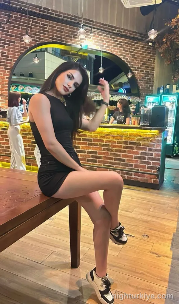 FATMA SEVEN, 22 — İstanbul escort