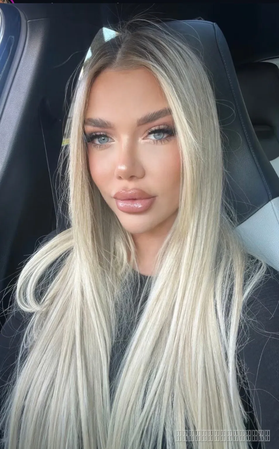 Ceren, 22 — İstanbul escort — 2