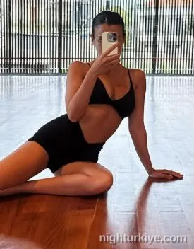 Alara, 23 — İzmir escort — 3
