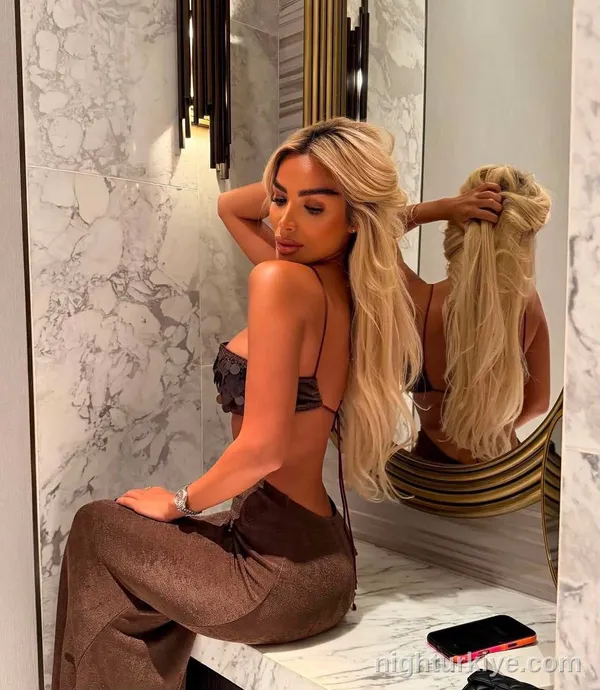 Melissa, 27 — İstanbul escort