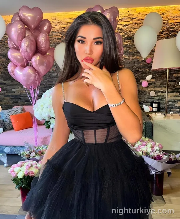 Alisa, 21 — İzmir escort