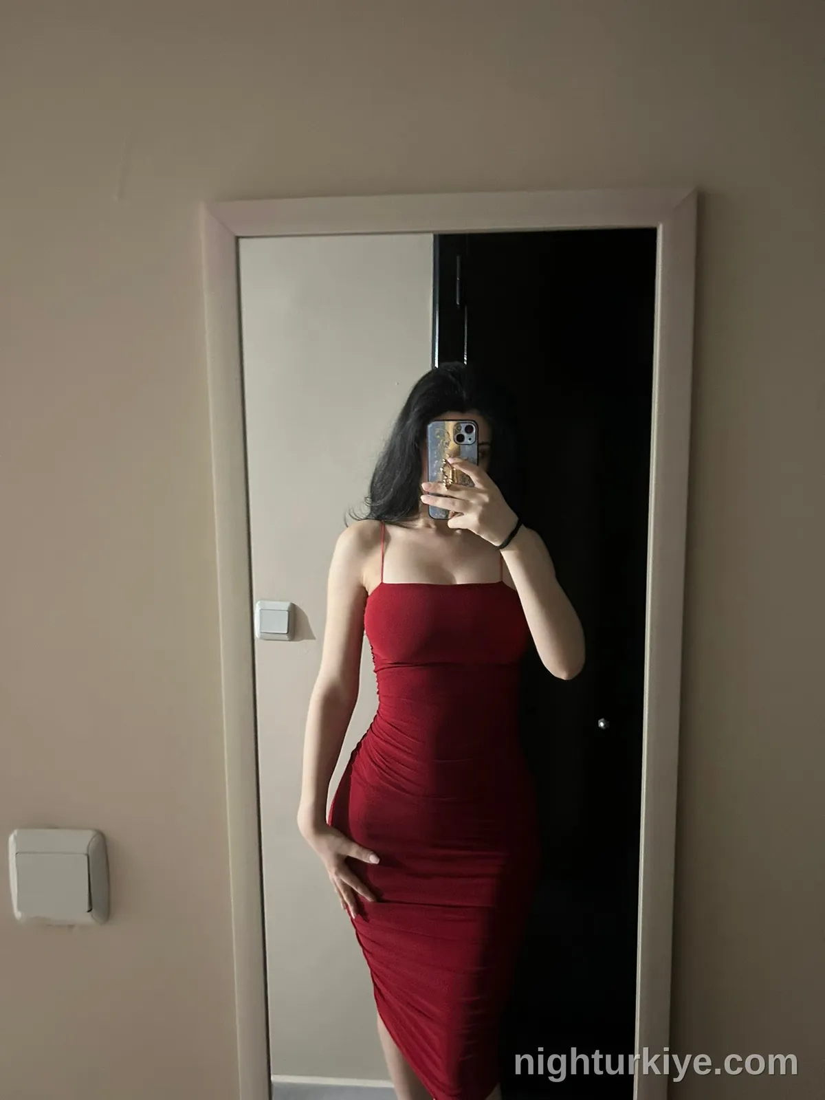 selin, 24 — İstanbul escort — 2