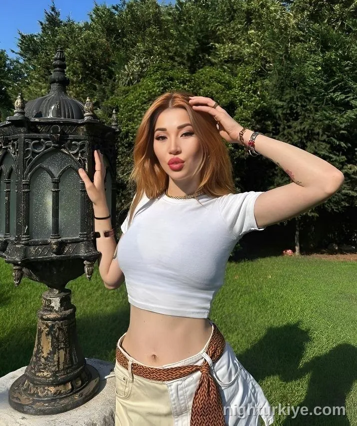 Lina, 23 — İstanbul escort — 2